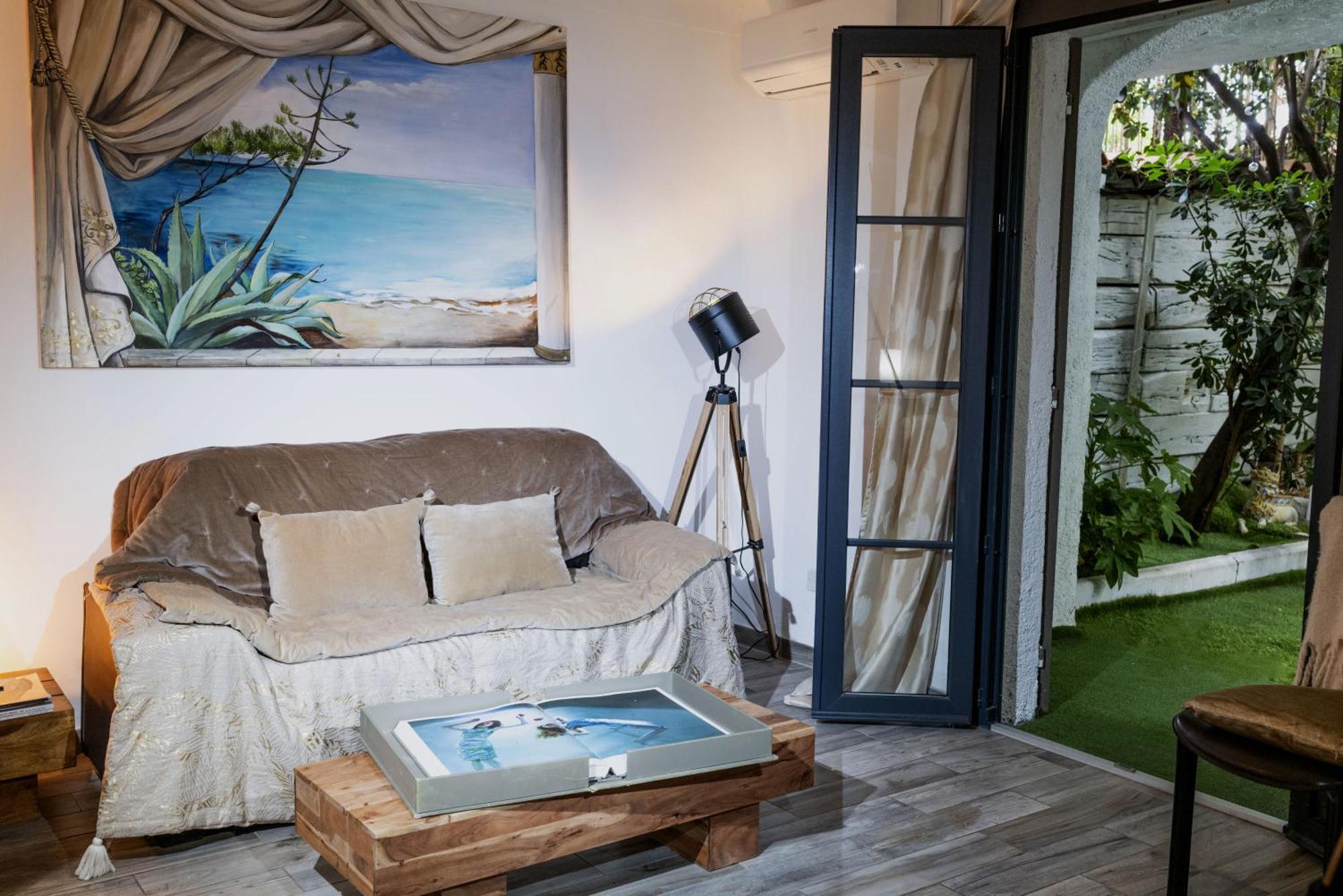 Les Canoubiers Luxe Et Serenite Au Coeur De Saint-Tropez Suites Spacieuses Avec Jardin Enchanteur Habitación foto